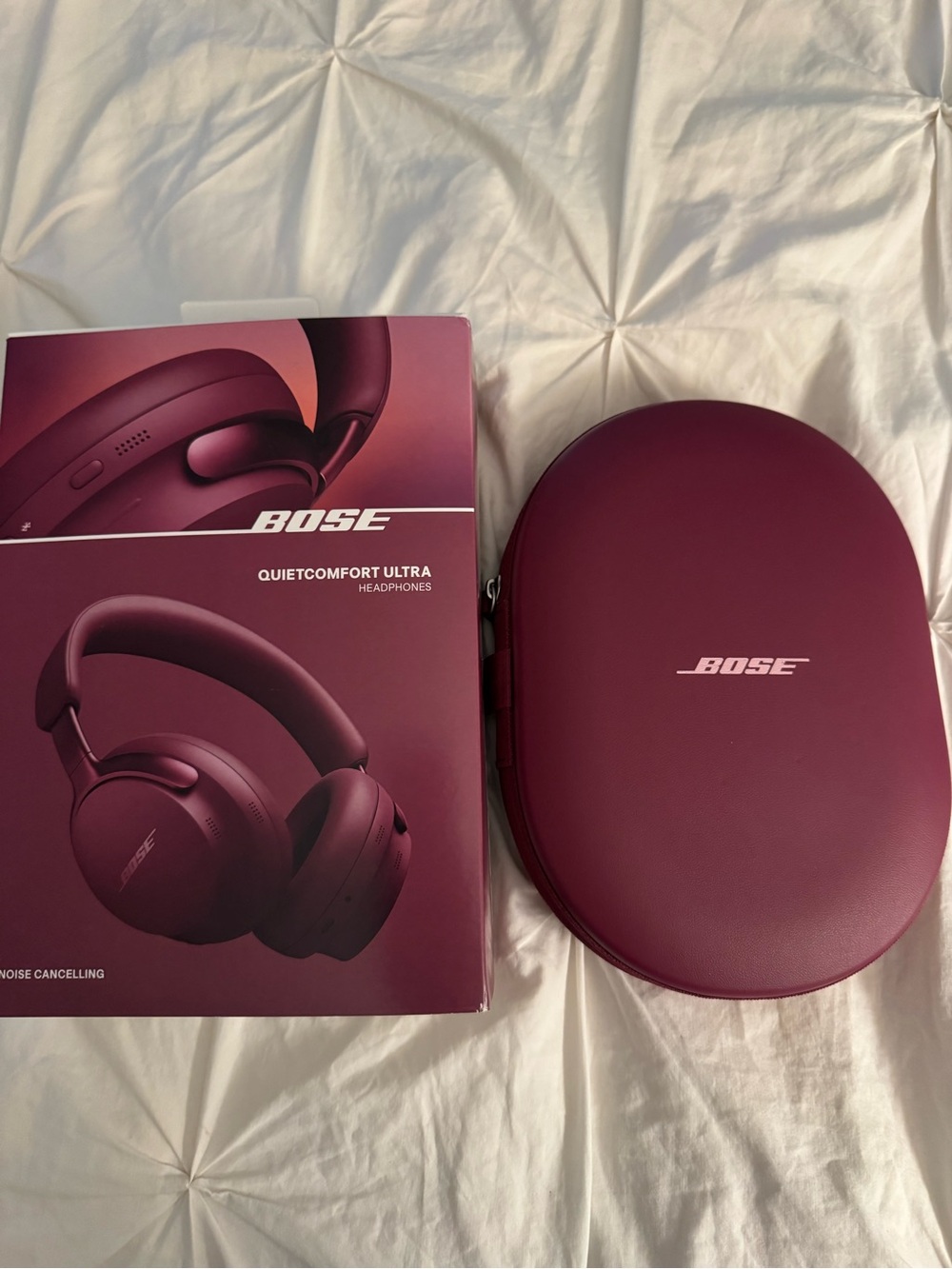 Bose Ultra Quiet comfort Over-Ear Wireless Headphones- in plum